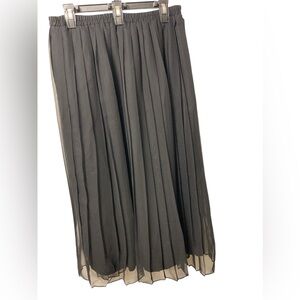 Vintage 70’s black pleated midi skirt size 15/16 sheer underlining goth elastic